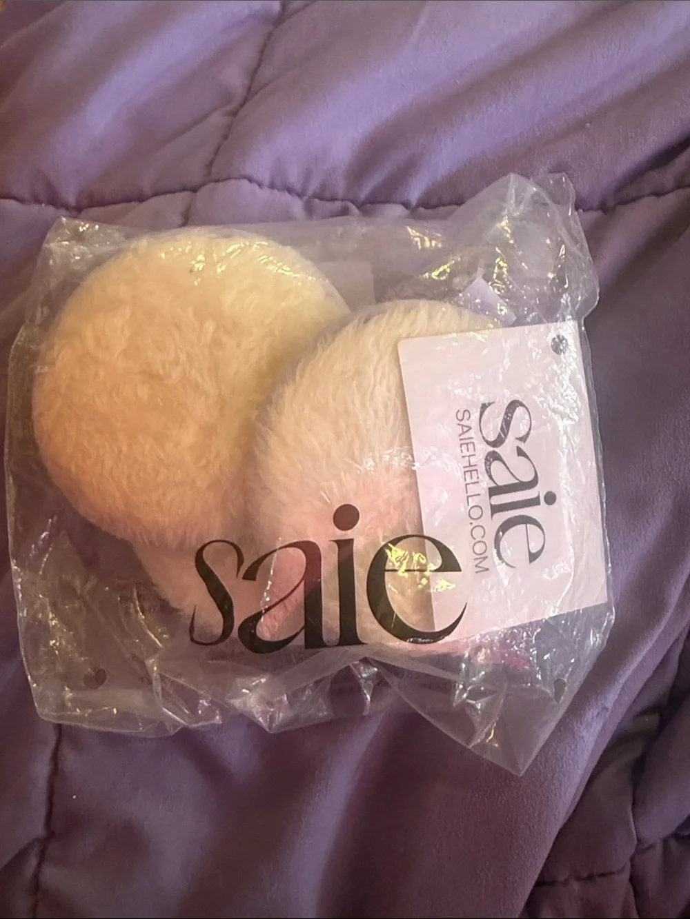 Saie Plush Round Powder Puffs in Cream